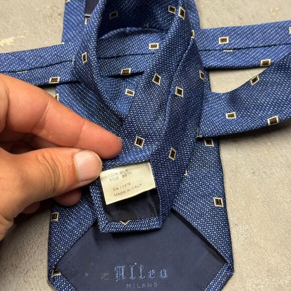 Altea Milano Tie 100% Silk Made in Italy Box Pattern Textured Weave Blue 4" - Picture 6 of 6